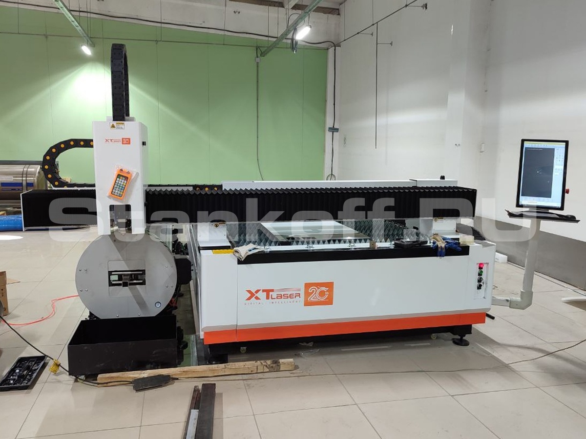  Оптоволоконный лазерный станок для резки листов и труб XTC-1530HT/3000 Raycus

