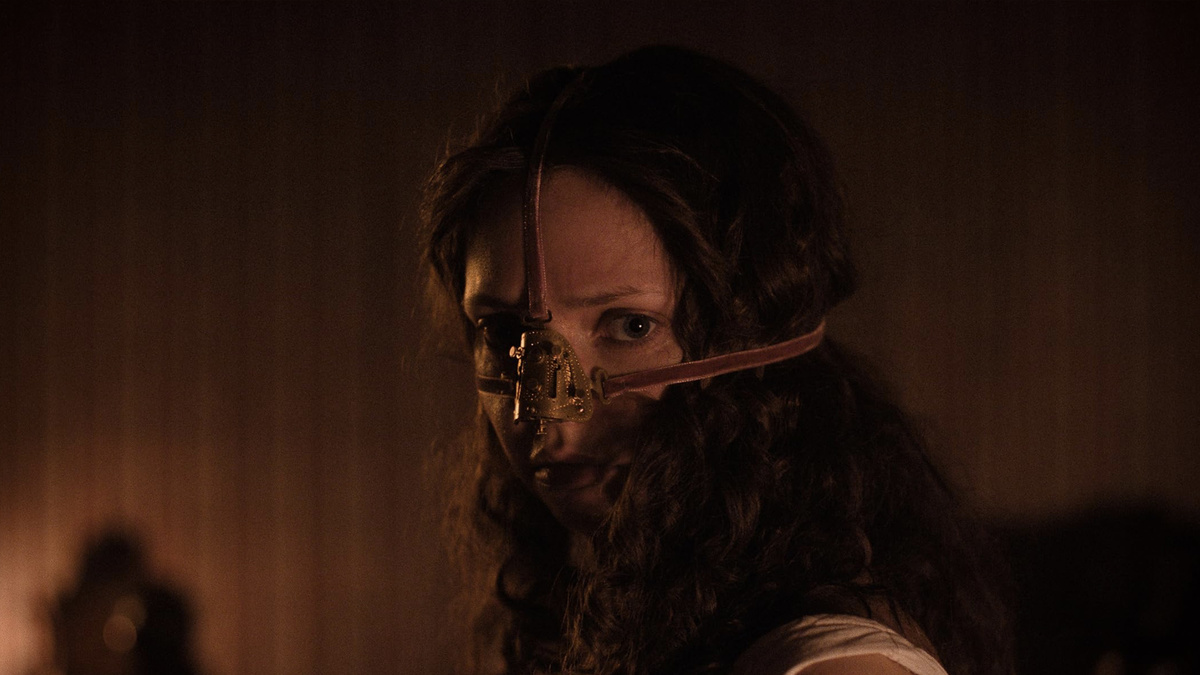 Кадр из фильма "Гадкая сестра"