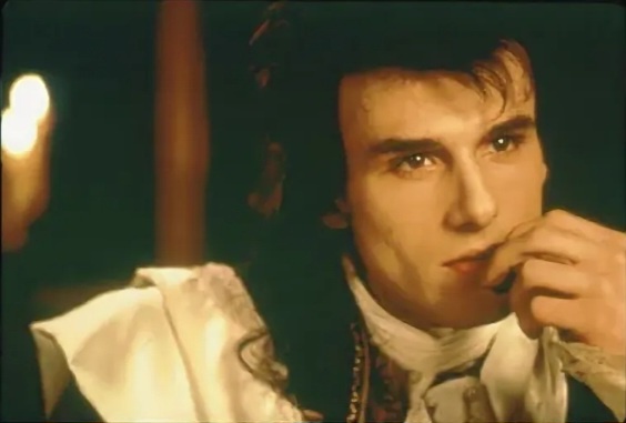 Красавчик Роки много раз задумывался над своей судьбой..Ах,как бы ему хотелось вернуть свою мужественность..Все фото из фильма "Кастрат Фаринелли".