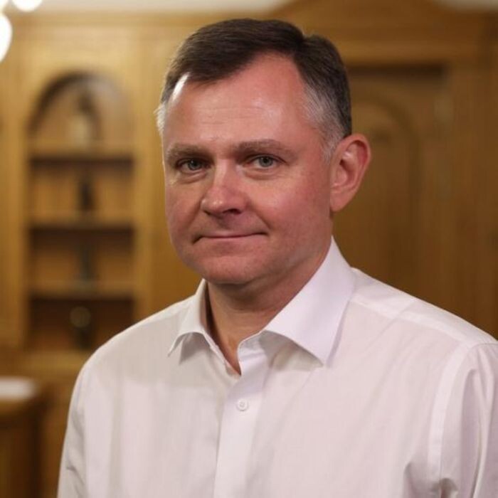 Источник фото: https://vk.com/yuri_slusar