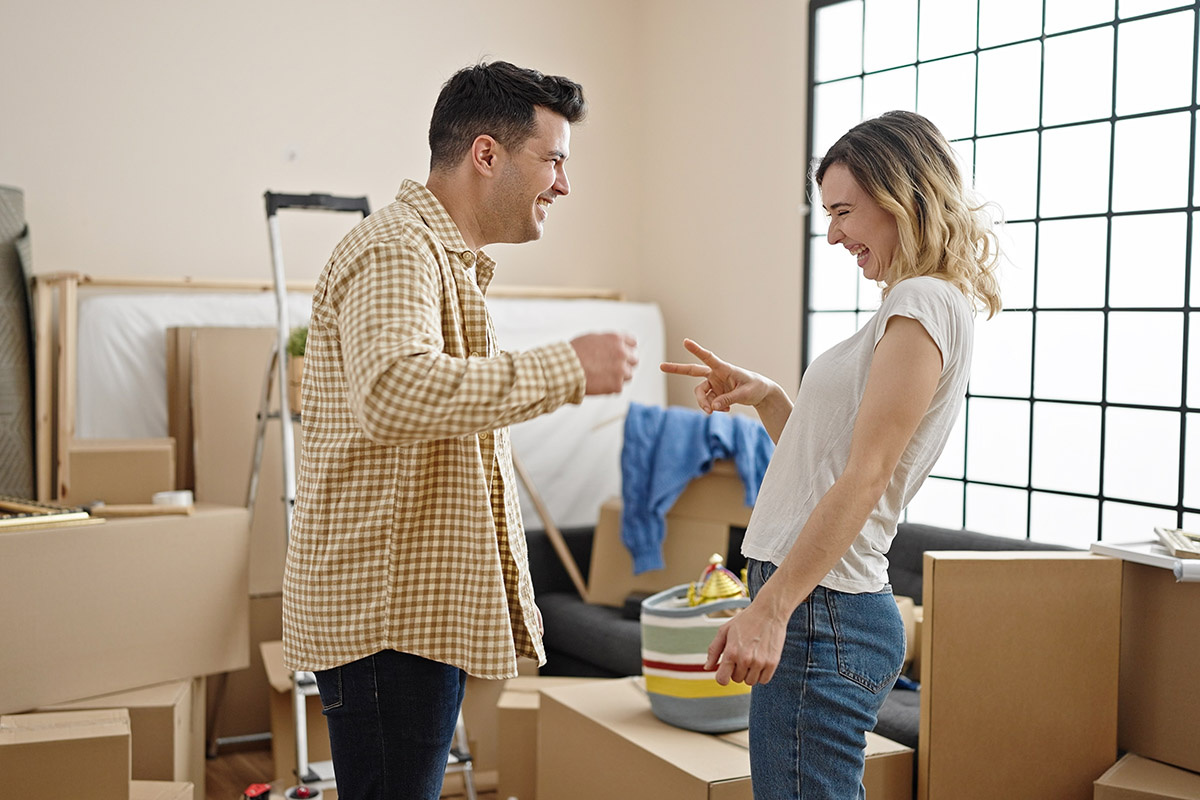 Некоторые споры можно разрешить игрой в «Камень, ножницы, бумага». Источник: Shutterstock📷
