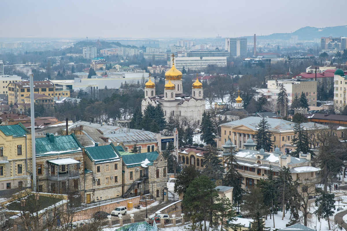 Пятигорск, вид на парк Цветник и Спасский собор