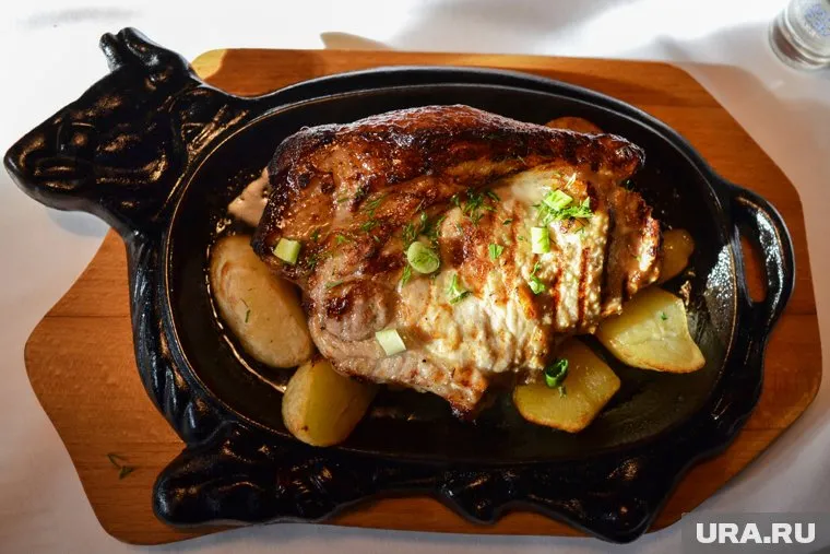 Артист не знал, что пермяки называют картошку жарехой
Фото: Ксения Фикс © URA.RU