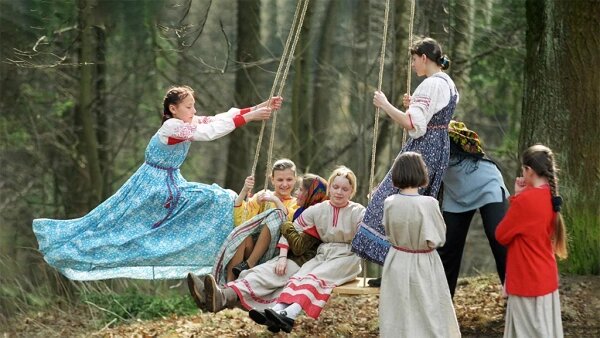 Красная горка 2025: история и традиции праздника. Обложка © ТАСС / Юрий Белинский