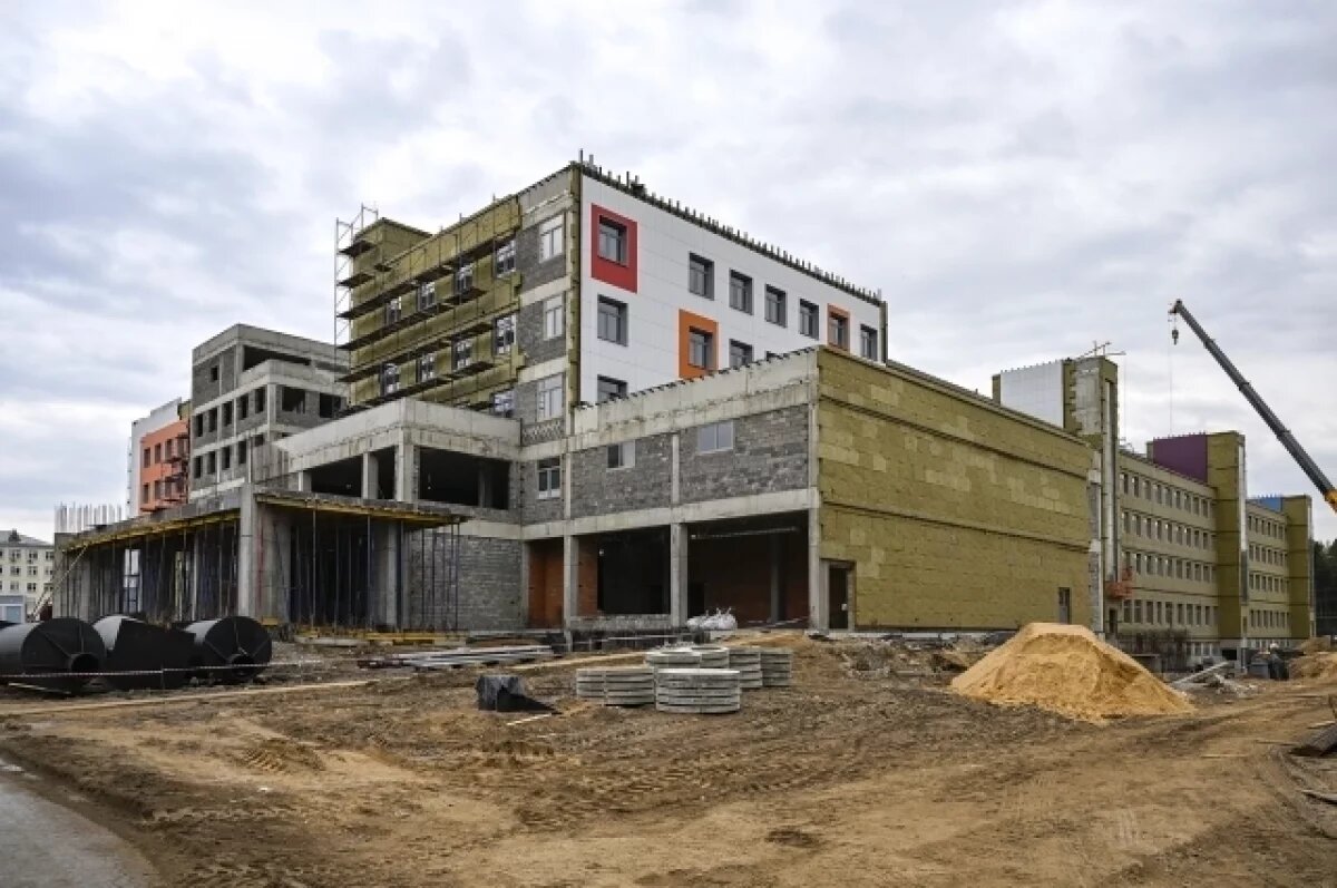    Игорь Руденя проинспектировал строительство Детской областной больницы