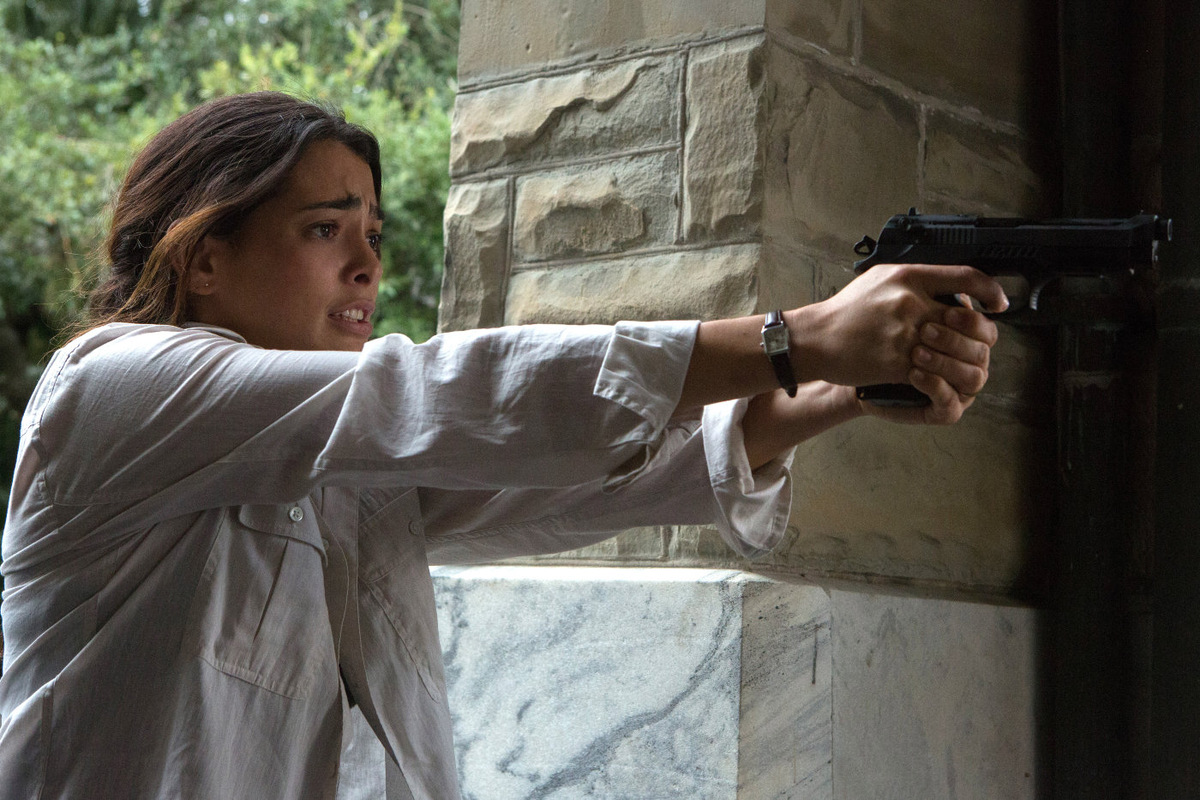 Кадр из фильма «Вне себя» (2015)