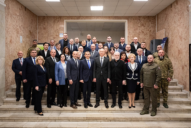    Прощальное фото на память