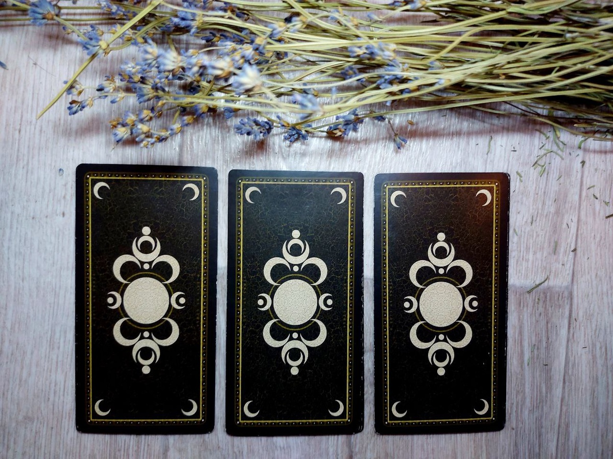 Слева направо: 1,2,3