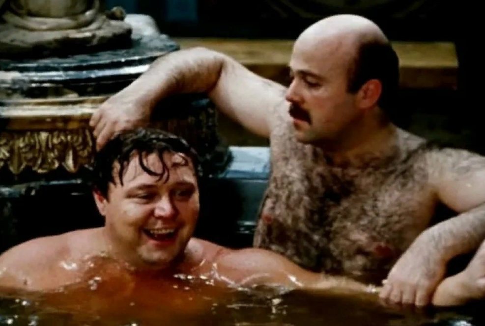 Разведение демагогий в бане. Кадр из комедии Олега Ефремова "Старый новый год"