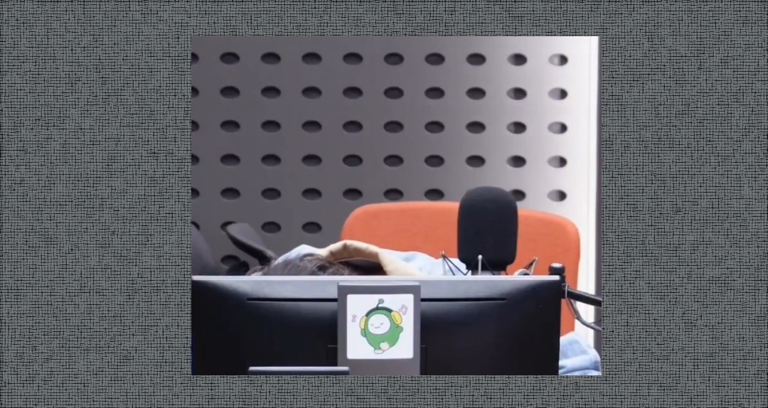 Господин Ю Сын Хо! Айююю! Точнее Ау! Вы где?