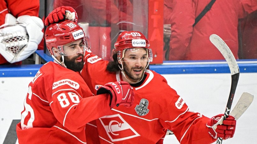     Хоккеисты «Спартака» Егор Зайцев и Егор Филин РИА Новости Сергей Гунеев