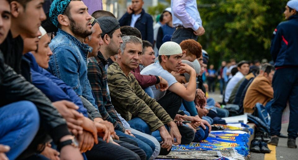 Кишлак против Кремля. Киргизские националисты наехали на Россию с наглым требованием
