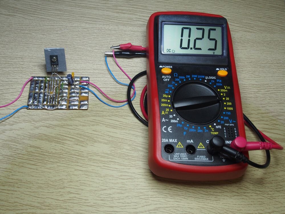 Фото. Испытание приставки на транзисторе.