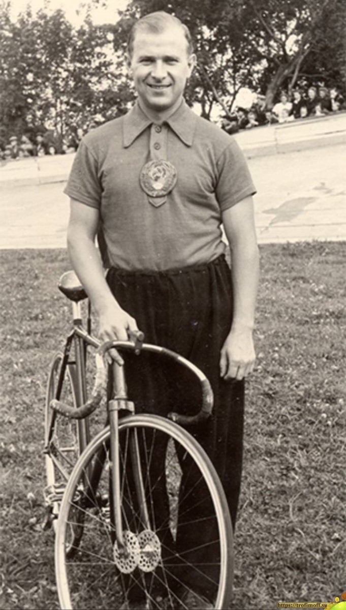 Игорь Васильевич Ипполитов