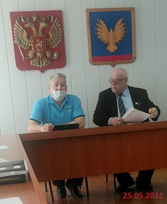 Фото сессии Нижнеингашского районного Совета депутатов от 25.05.2021г.  