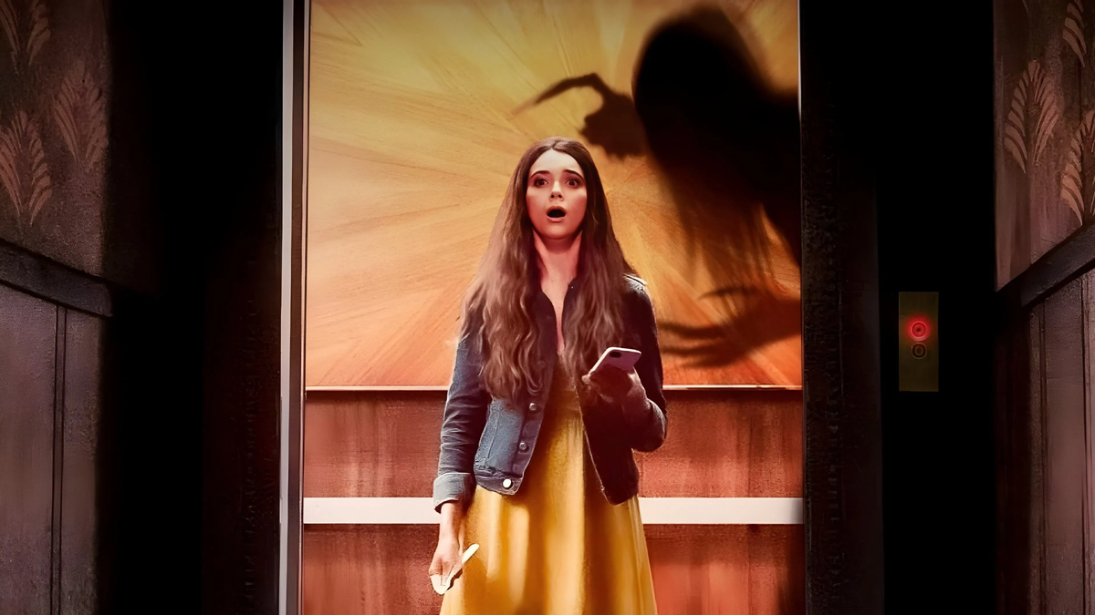 Кадр из фильма "Игра в лифте" 2023