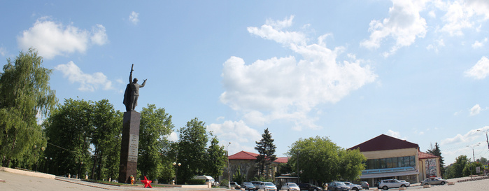 Октябрьская площадь