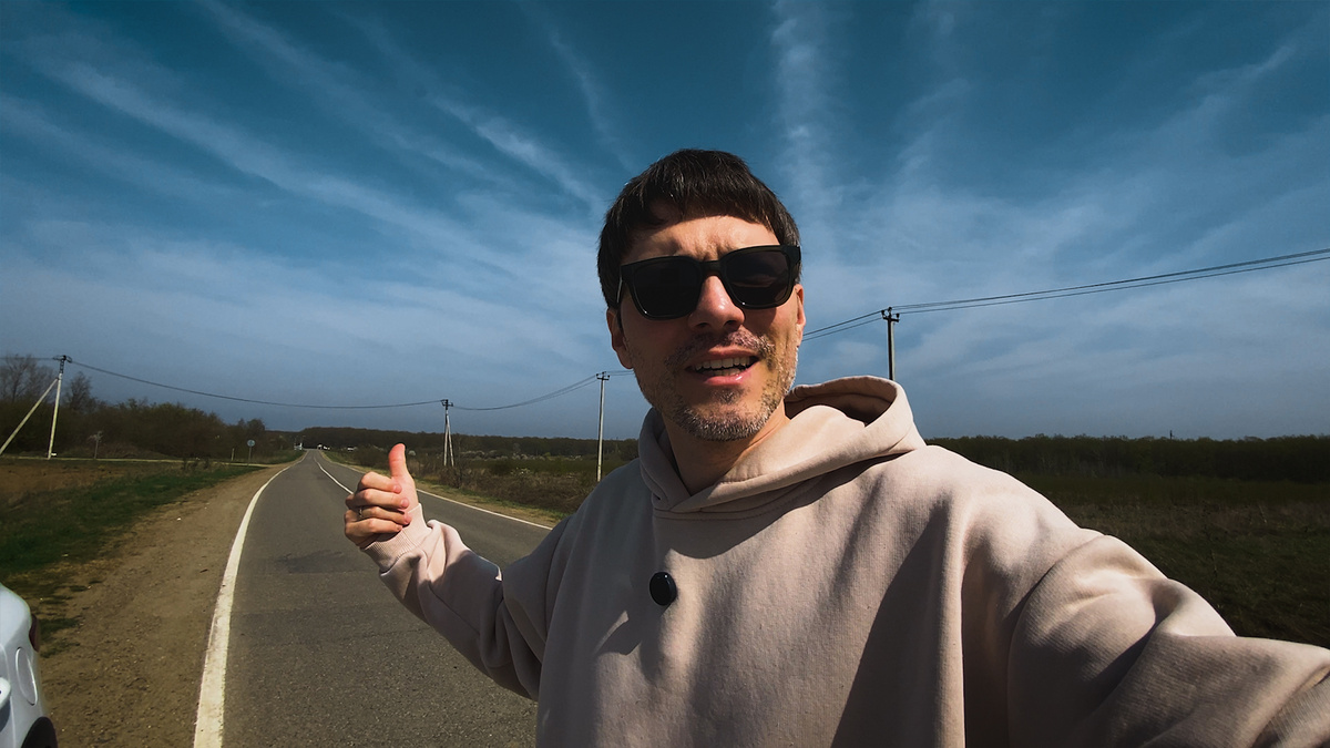 Это я показываю дорогу в жизнь без монетизации на Дзен