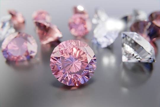    Торговые пошлины США спровоцировали кризис на рынке алмазов