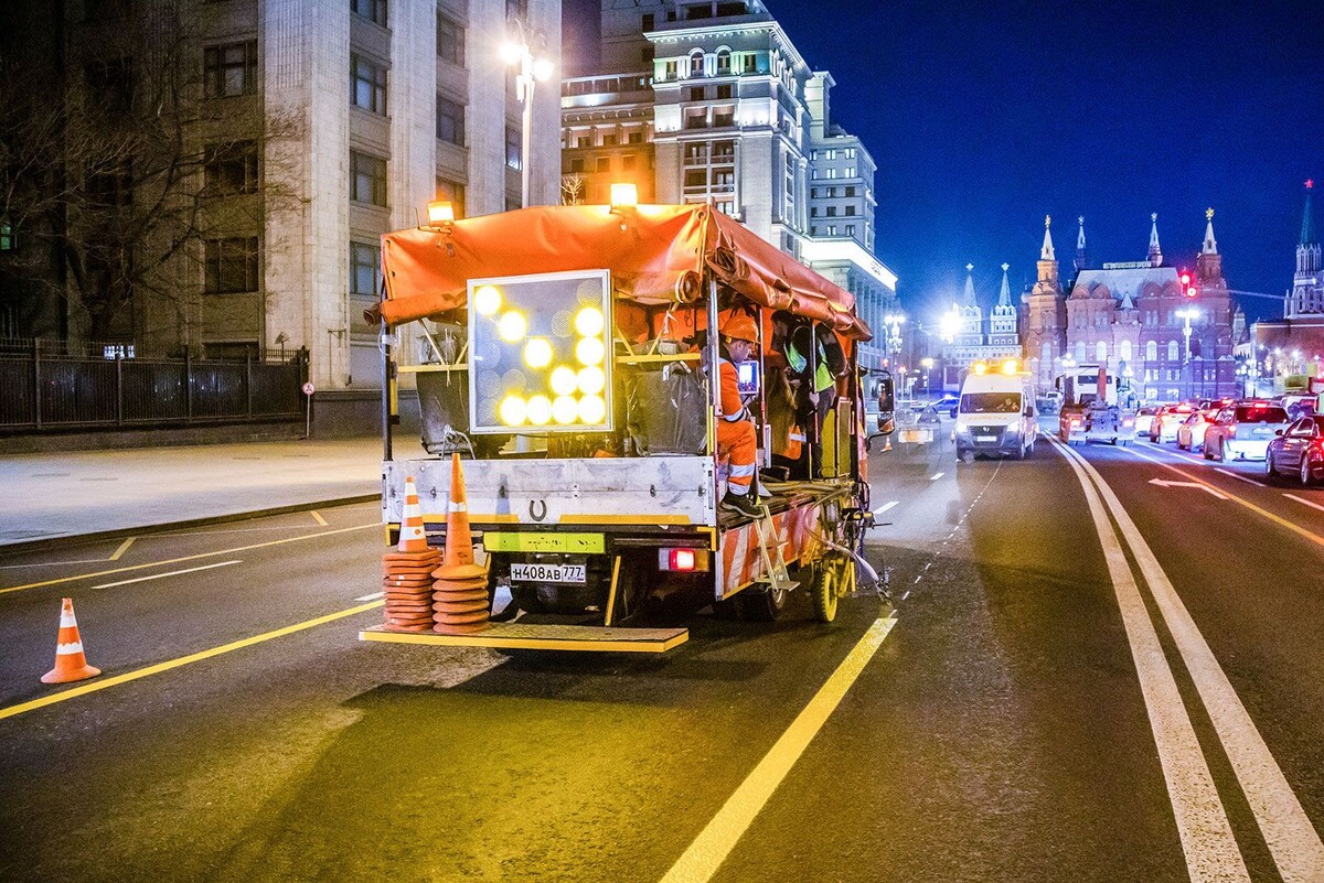    Временная разметка в центре Москвы: подготовка к репетициям и параду Победы