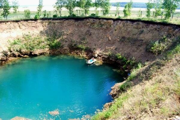 
Акташский провал. Источник фото: ru.wikipedia.org
Предоставлено автором