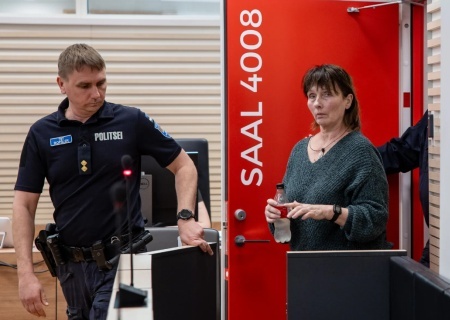    Антифашистку из Эстонии приговорили к лишению свободы и общественным работам за финансовую поддержку политзаключённых