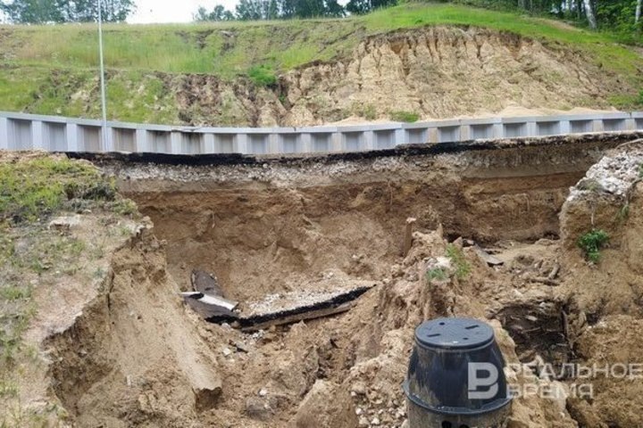 В ходе судебного заседания по делу о смытой ливнем биатлонной трассе в Мирном выяснилось, что заказчик объекта — ГИСУ РТ — не может выступать в роли потерпевшей стороны. Инна Серова / realnoevremya.ru