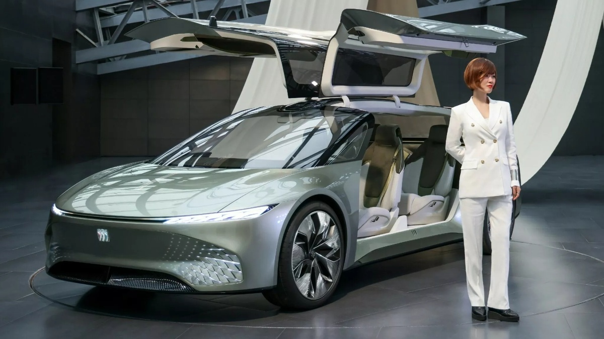 В будущем, электромобили заменят традиционный автопром.