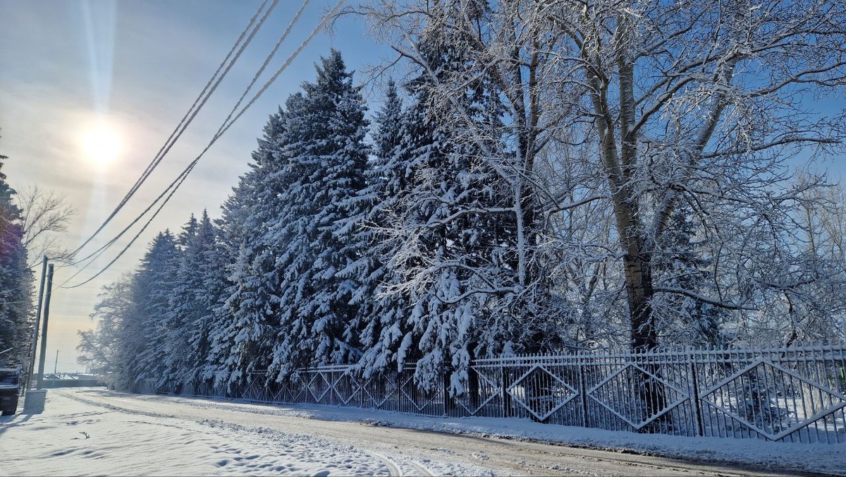     В середине апреля Большую Мурту засыпало снегом