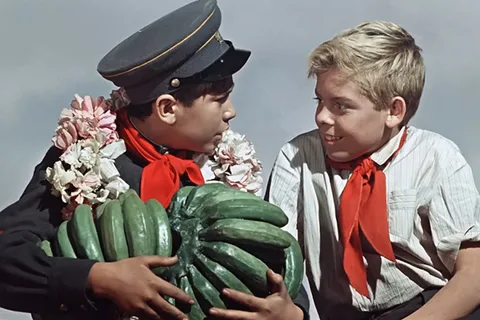 Кадр с бананами из фильма "Старик Хоттабыч". Фото из интернета