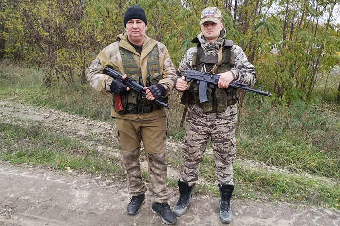 Денис вернулся домой, а его отец Виктор ещё воюет. Фото из личного архива героя.