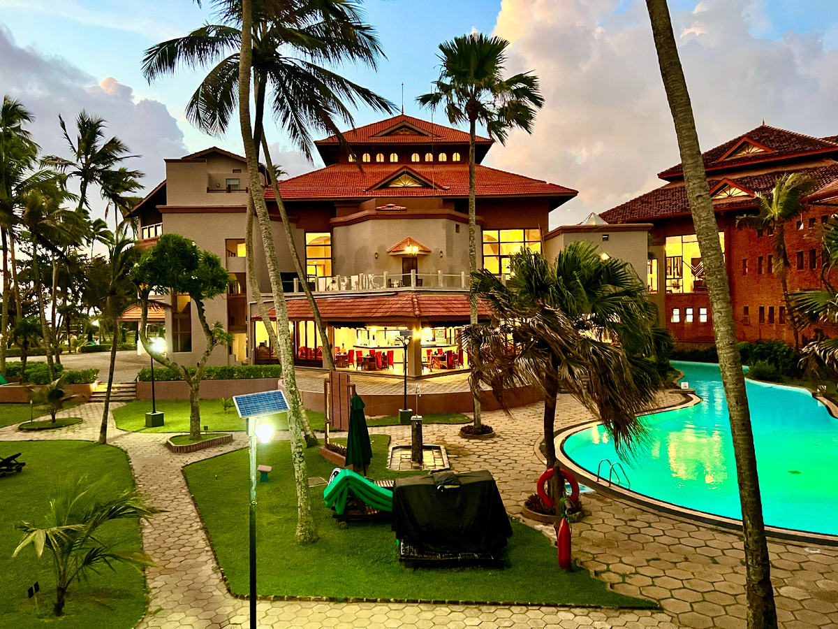 Картинки могут выглядеть и вот так)