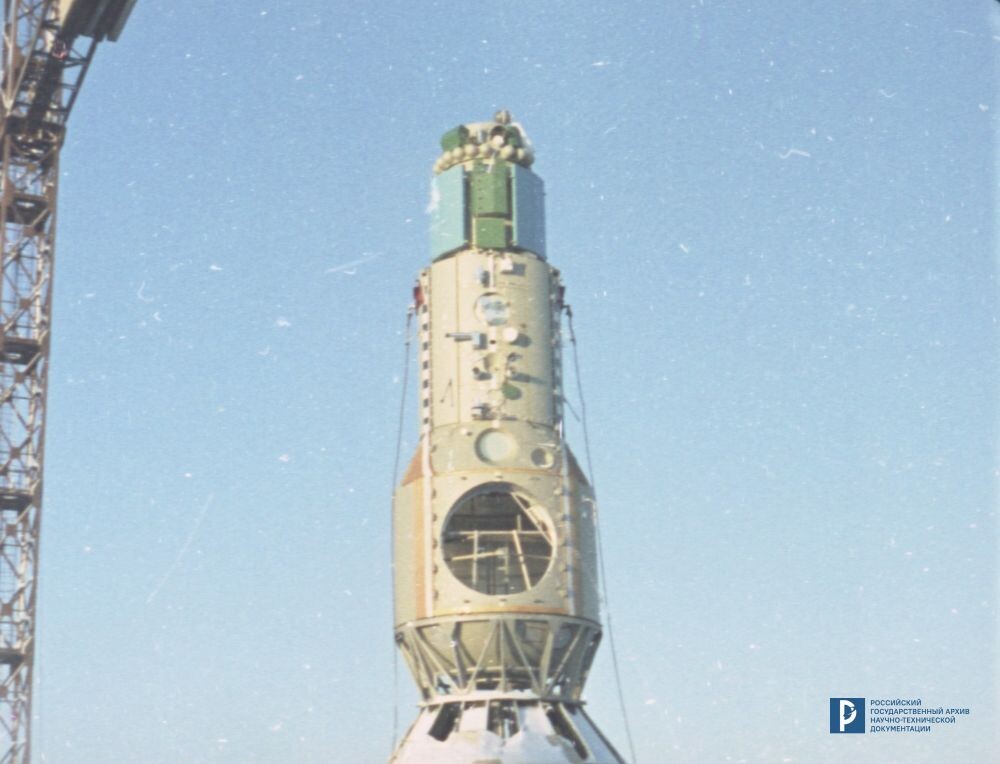 Макет орбитального блока Р17К № 222 для отработки сбрасываемых элементов. 1970. РГАНТД. Арх. № 0-10244цв