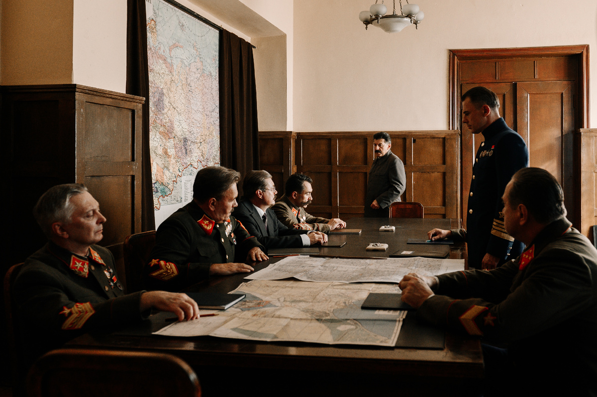 Фото: телеканал «Россия», кадр из сериала «Адмирал Кузнецов»
