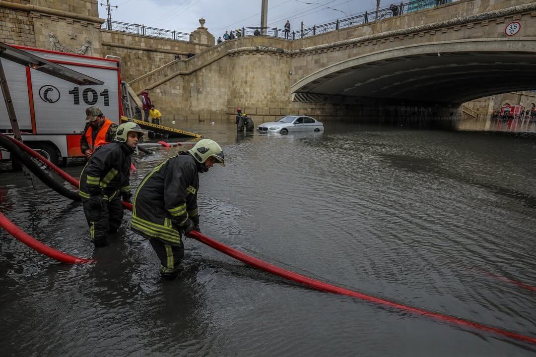 В Баку затопило Багировский мост 