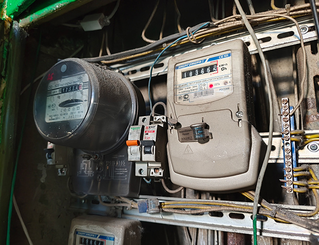 1,5 млн рублей потерял житель Твери, которому аферисты сказали заменить счетчик