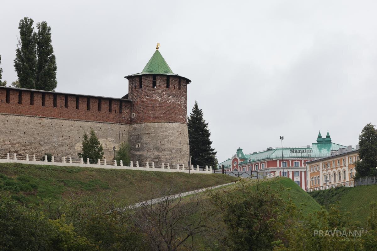    Вход в Нижегородский кремль 20 апреля будет организован через Дмитриевскую, Кладовую и Ивановскую башни