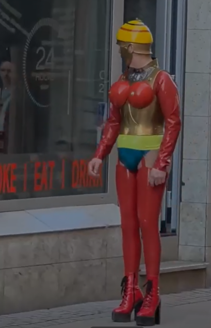 Фото с  Telegram канала — кроссплатформенный мессенджер. Основан в 2013 году Павлом и Николаем Дуровыми. Фото доступное в интернет ресурсах.