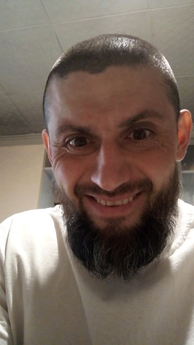 От тренировки на турнике улыбка образовалась.