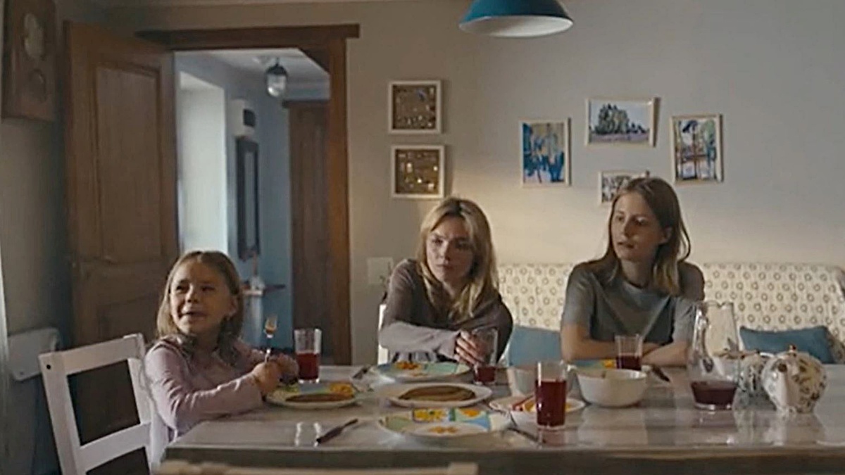 Семья Демидова утром