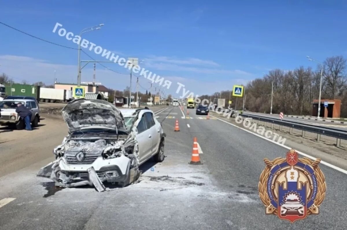    В Ефремове на «М4 Дон» произошло тройное ДТП с фурой