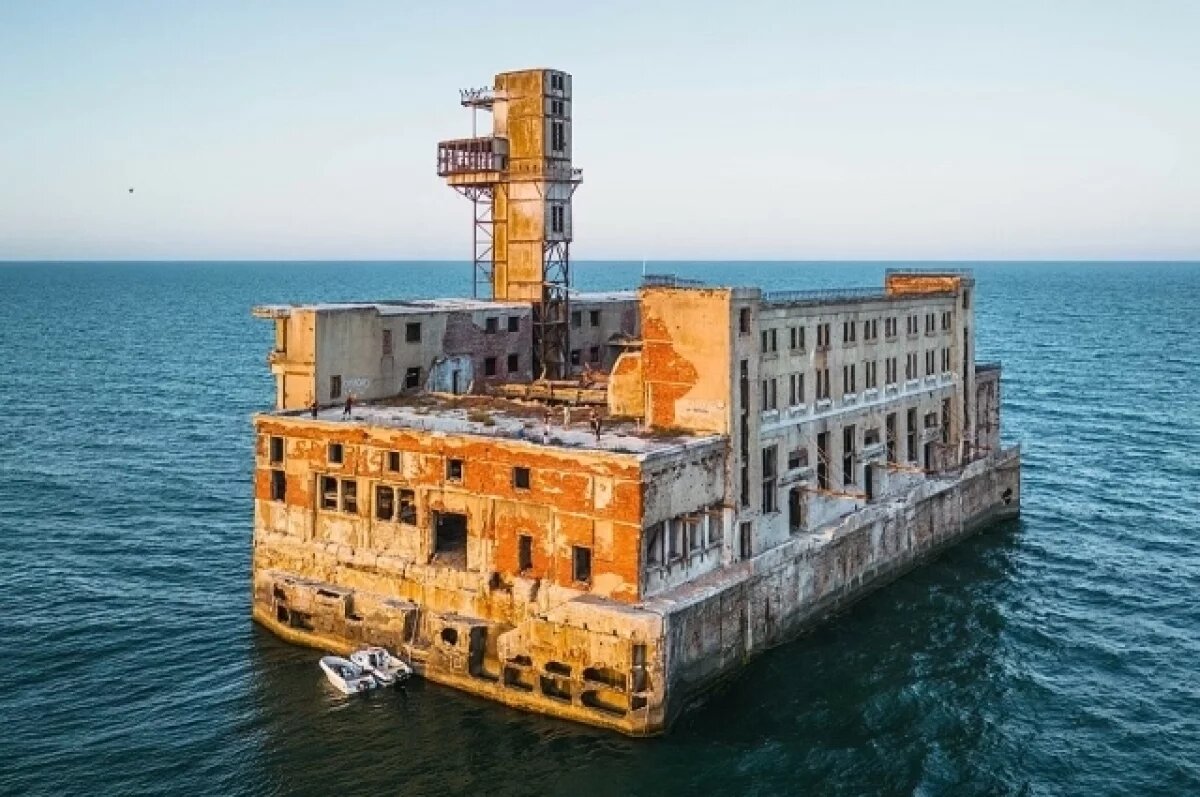    Исторический цех завода «Дагдизель» разрушается после ливней