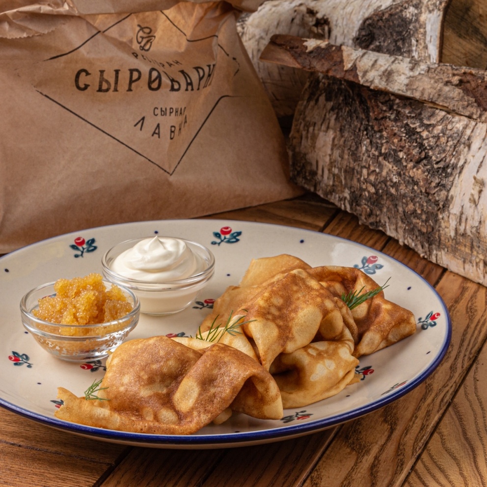 Икра щучья с блинами и сметаной-450 рублей 
