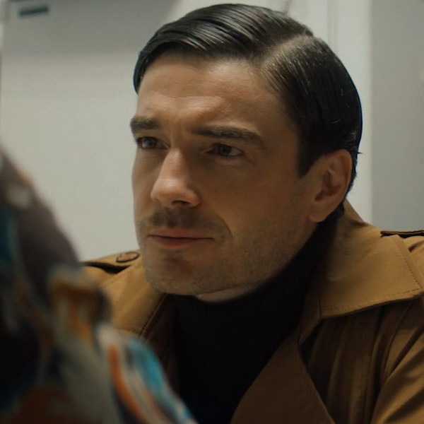     Максим Матвеев получает наличку на рынке в тизере «Чужих денег»