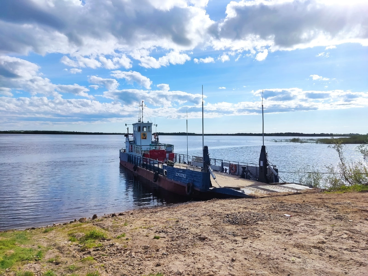 Паром до Ломоносово. Фото автора .