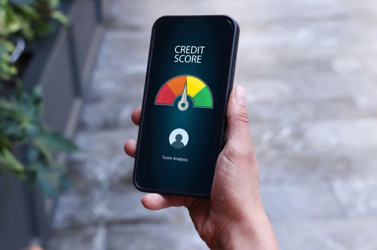    Россияне получили возможность устанавливать самозапреты на потребительские кредиты с 1 марта 2025 года.