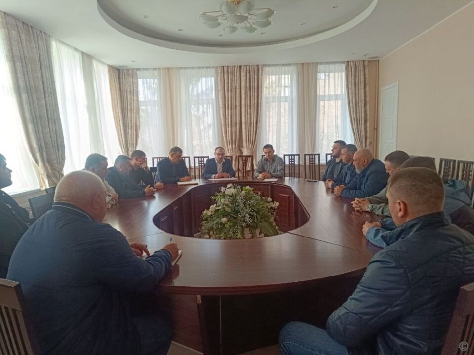    Встреча с перевозчиками в администрации Барнаула. Источник: Официальный сайт Барнаула