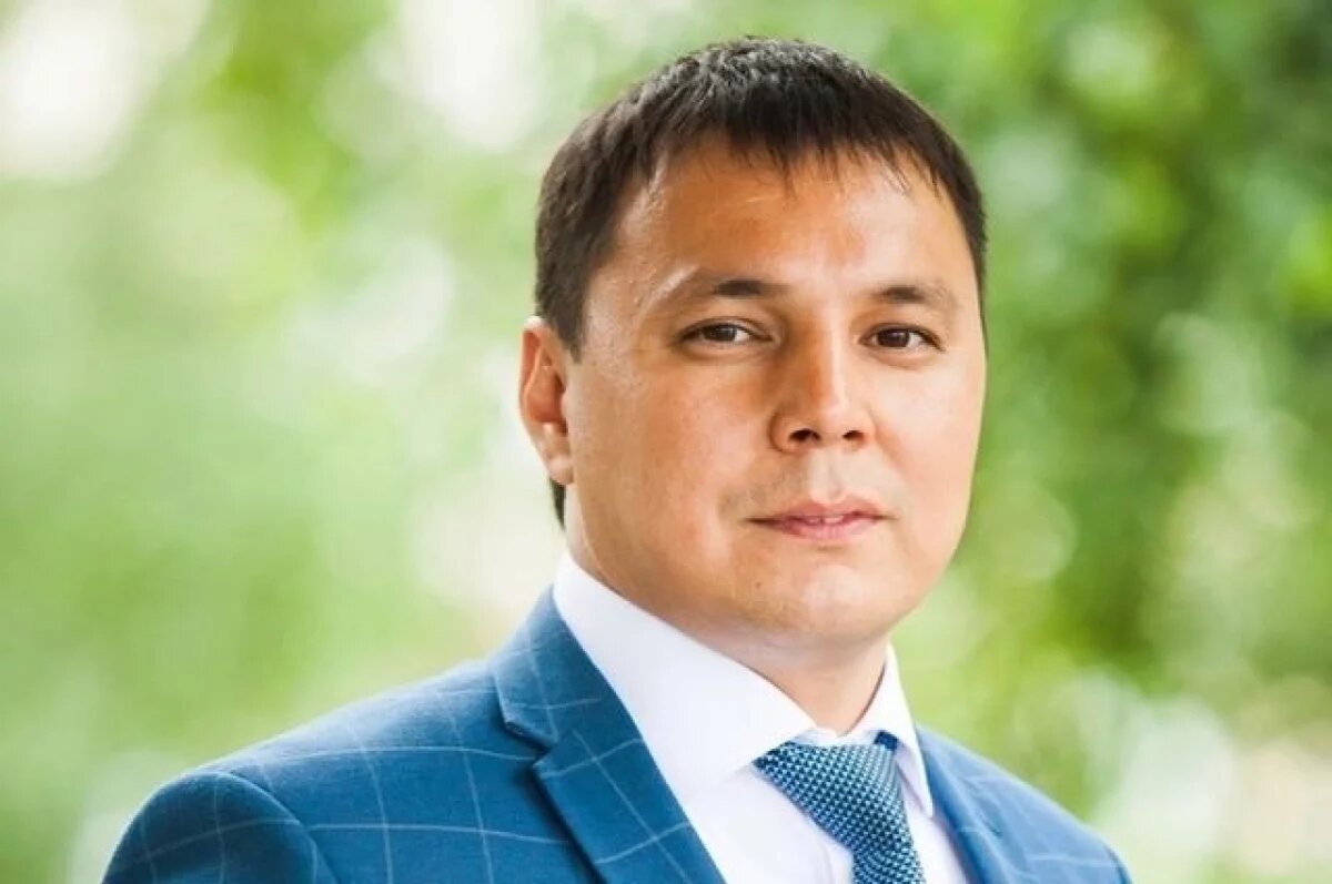    Глава Абзелиловского района Башкирии досрочно сложил с себя полномочия