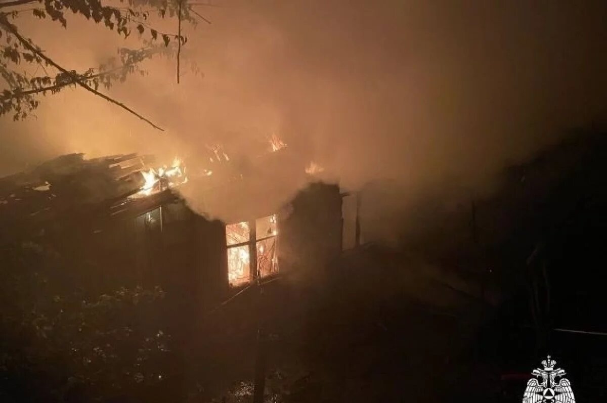    В Сочи на пожаре в частном доме погибли мужчина и ребенок