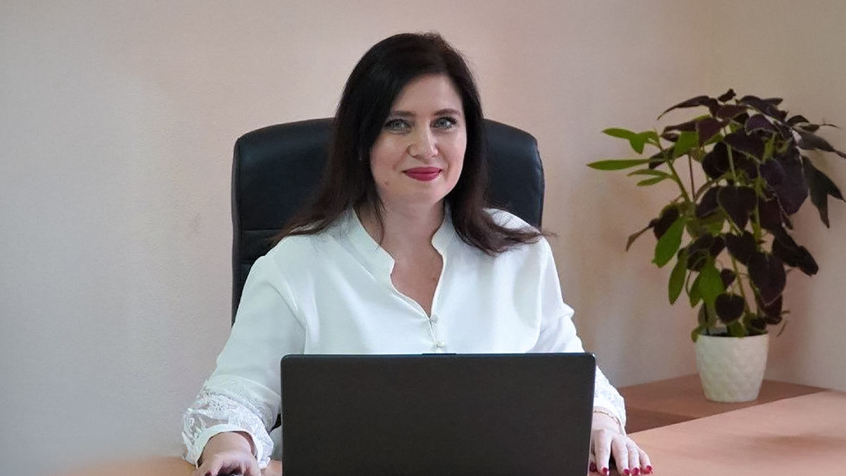 Елена Владимировна Рынгач, и.о. заведующей кафедрой практической психологии, старшим преподавателем МГУ имени А.И. Куинджи